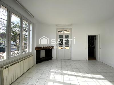 Maison de maîtres - 176 m² - 10 pièces