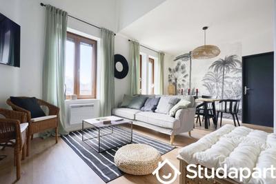 Chambre - 12 m² - 1 pièce