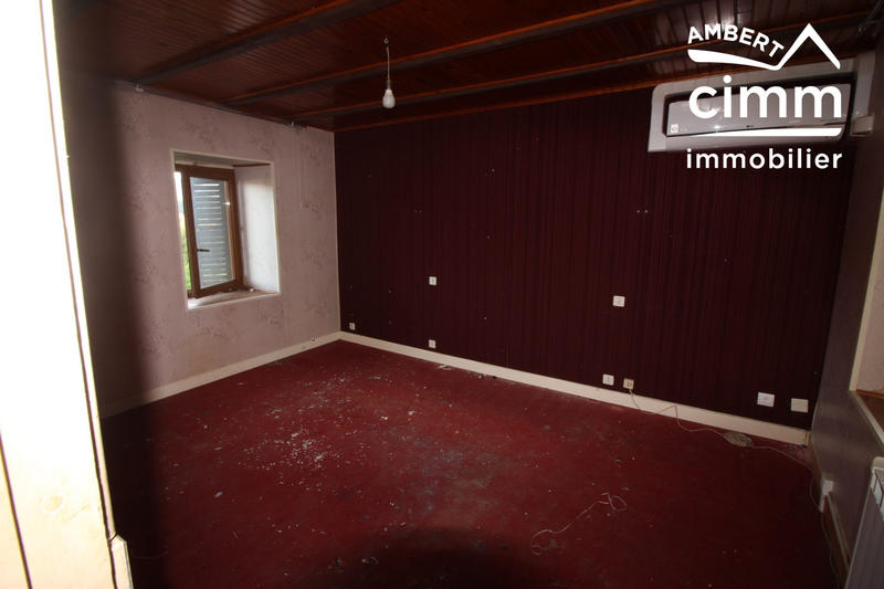 Maison - 110 m² - 10 pièces