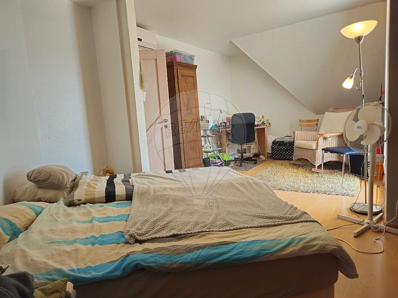 Maison - 208 m² - 7 pièces