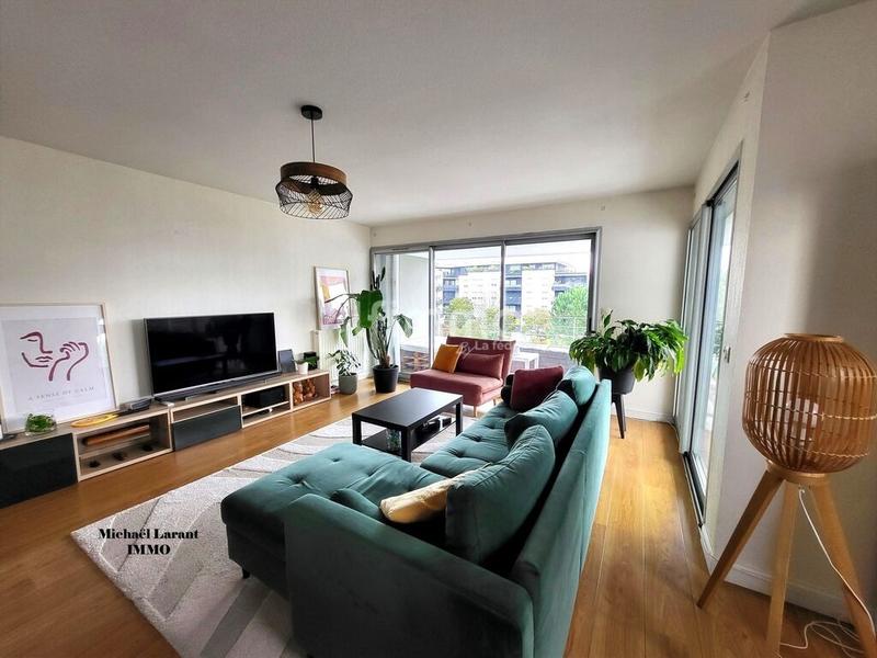 Appartement - 80 m² - 3 pièces