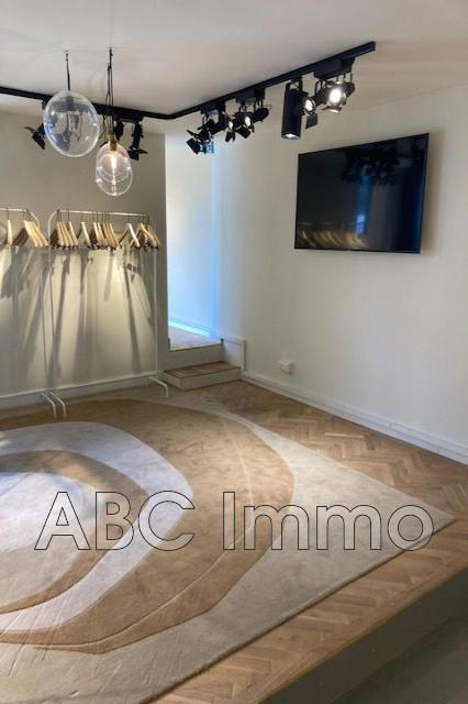 Local commercial - 157 m²