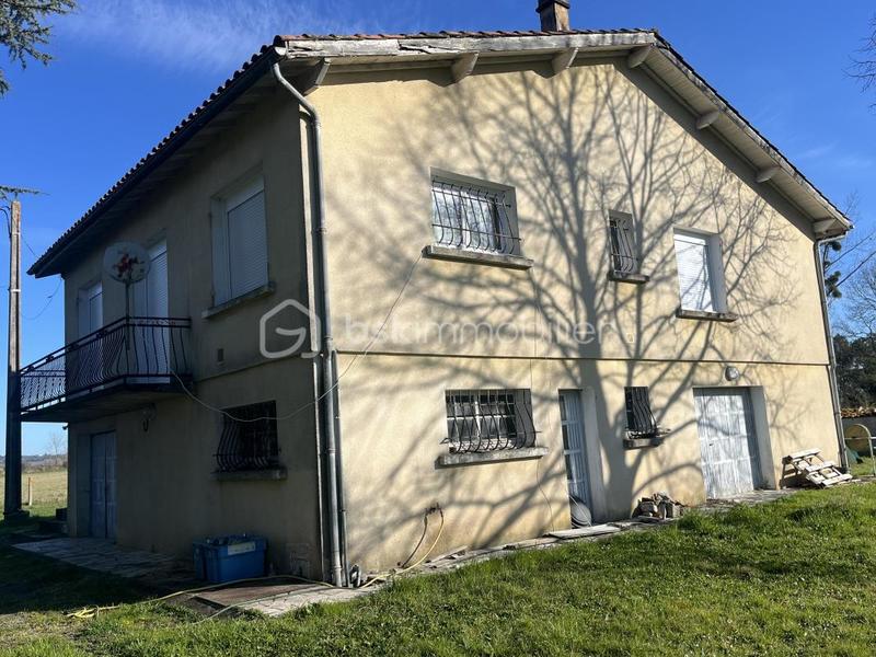 Maison traditionnelle - 100 m² - 5 pièces