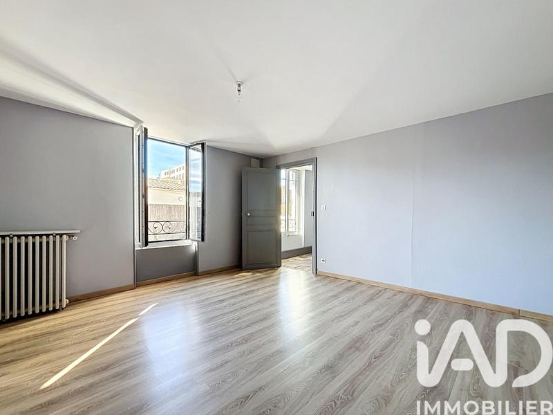 Maison - 213 m² - 7 pièces