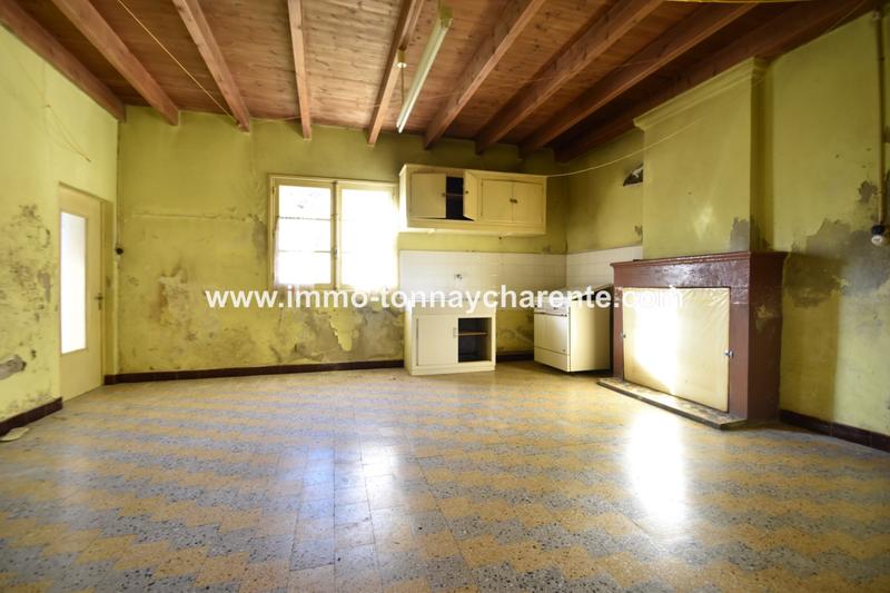 Maison - 600 m² - 11 pièces