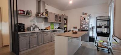 Maison - 82 m² - 5 pièces