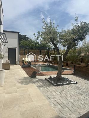 Maison - 136 m² - 5 pièces