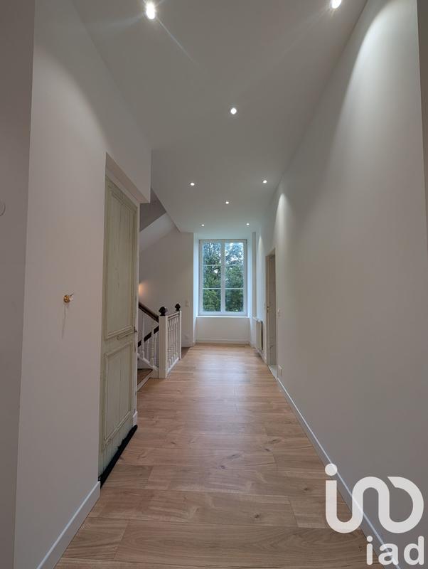 Maison - 286 m² - 10 pièces