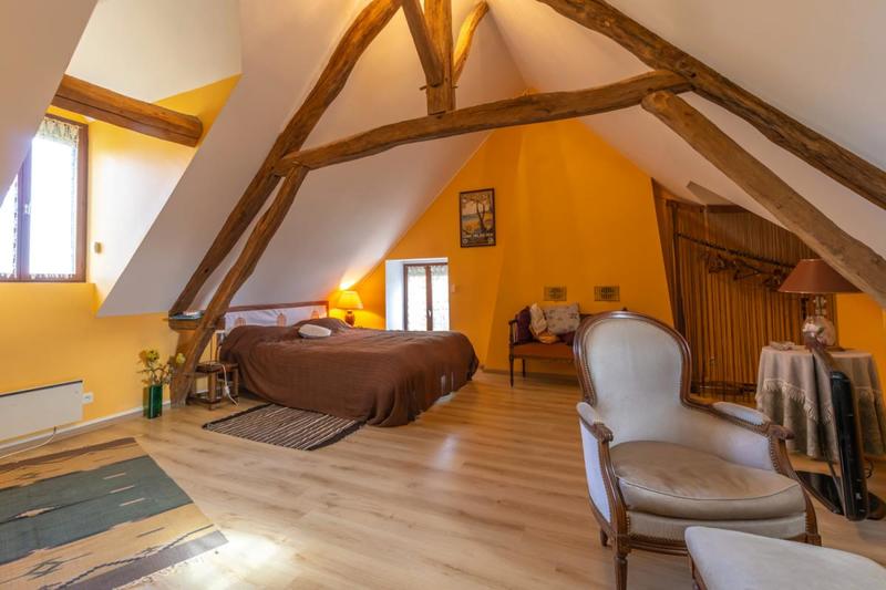 Maison - 161 m² - 8 pièces