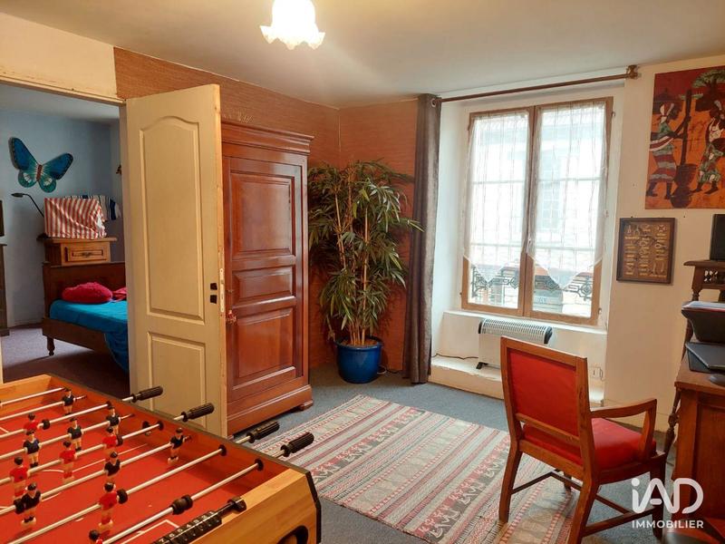 Maison - 200 m² - 9 pièces