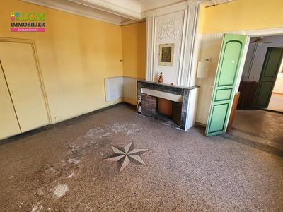 Maison - 252 m² - 8 pièces