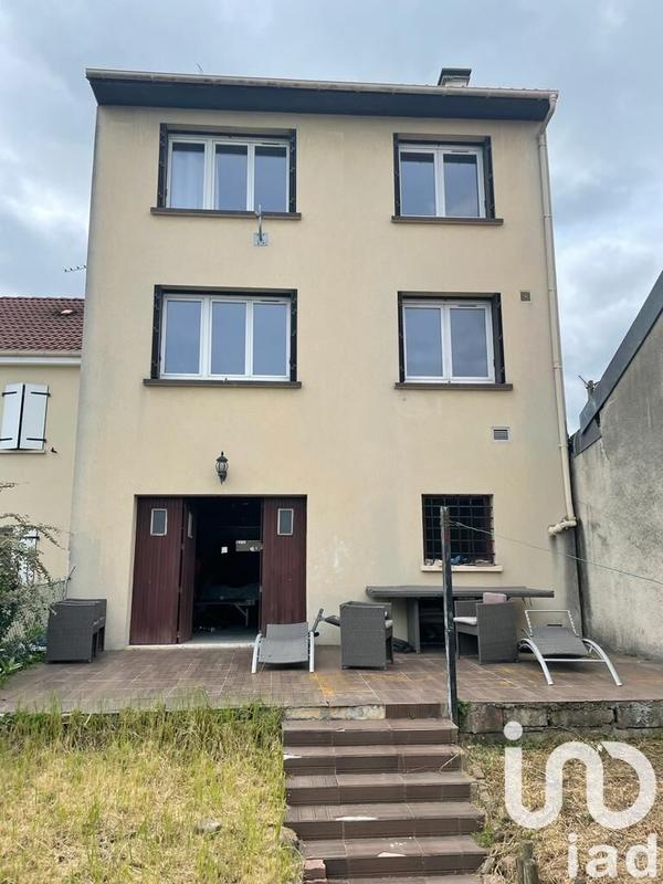 Maison - 155 m² - 6 pièces