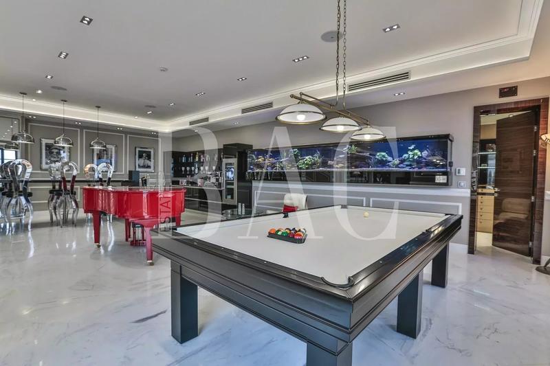 Hôtel particulier - 1 000 m² - 22 pièces