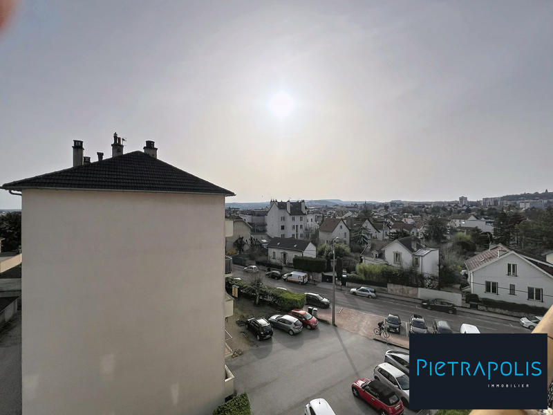 Appartement - 89 m² - 4 pièces