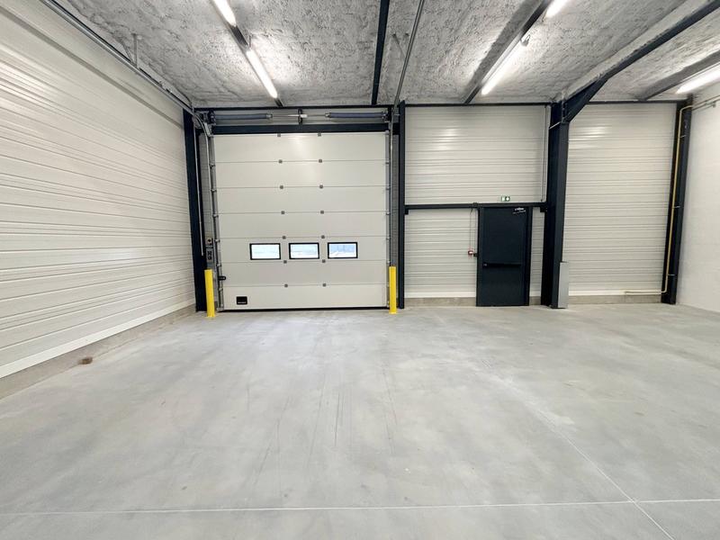Entrepôt - 316 m²