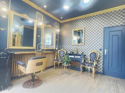 Bureau - 40 m² - 4 pièces