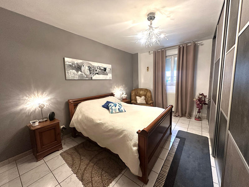 Maison - 159 m² - 9 pièces