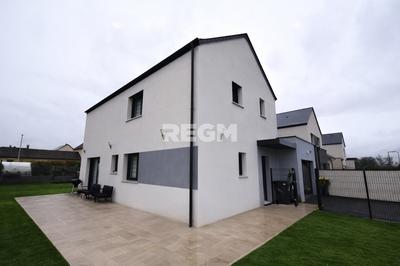 Maison - 138 m² - 5 pièces