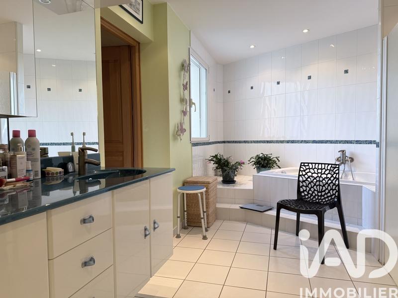 Maison de maîtres - 290 m² - 9 pièces