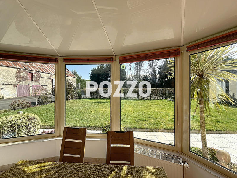 Maison - 212 m² - 7 pièces