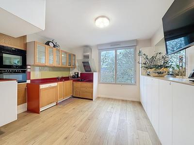 Appartement - 110 m² - 4 pièces