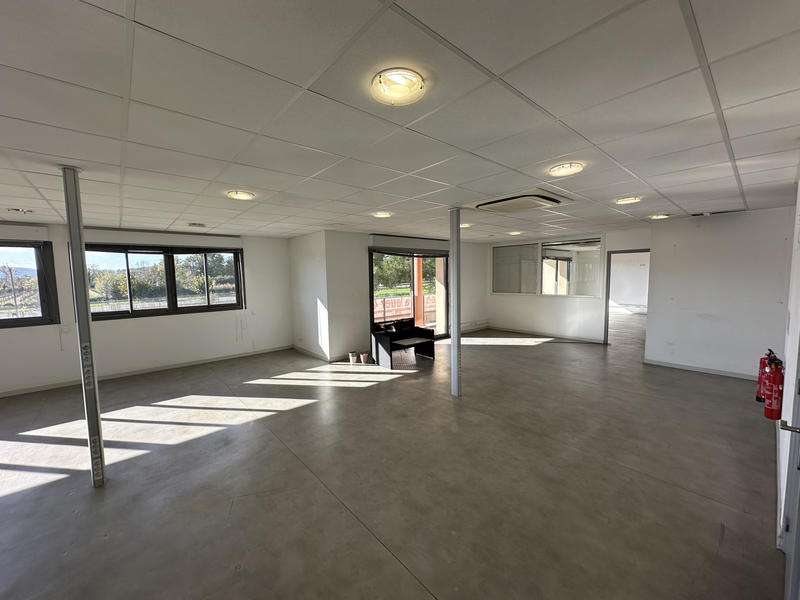 Local commercial - 385 m²