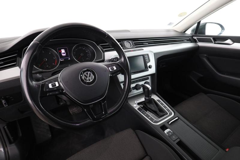 Volkswagen Passat 1.6 Tdi BlueMotion Tech Connect Dsg7 120 ch