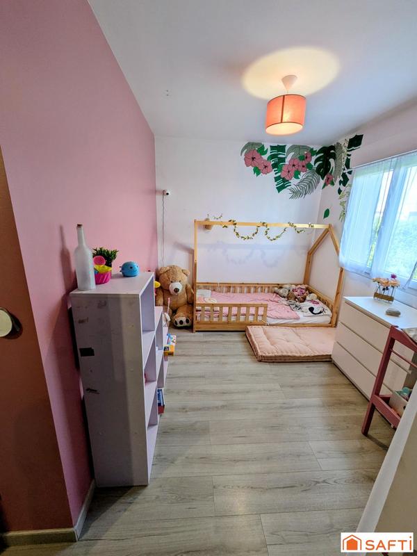 Maison - 93 m² - 4 pièces