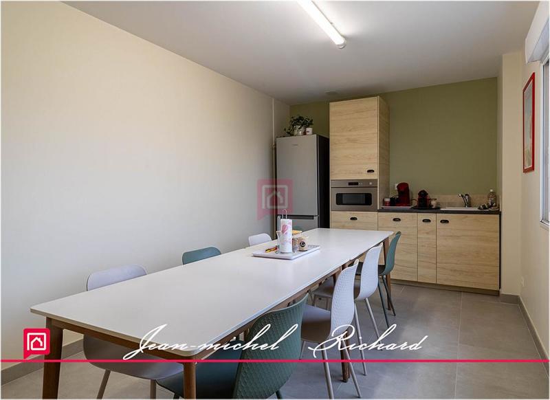 Local commercial - 192 m² - 5 pièces