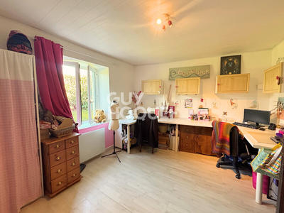 Maison - 220 m² - 5 pièces