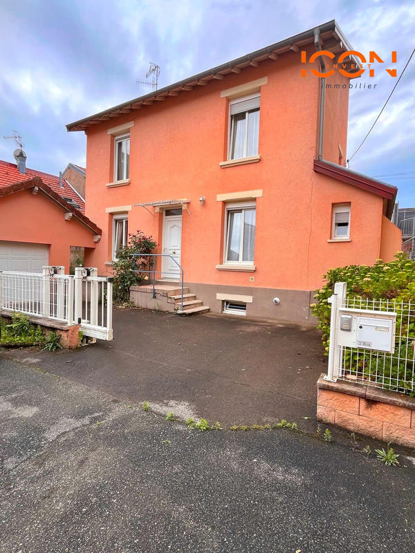 Maison - 102 m² - 4 pièces