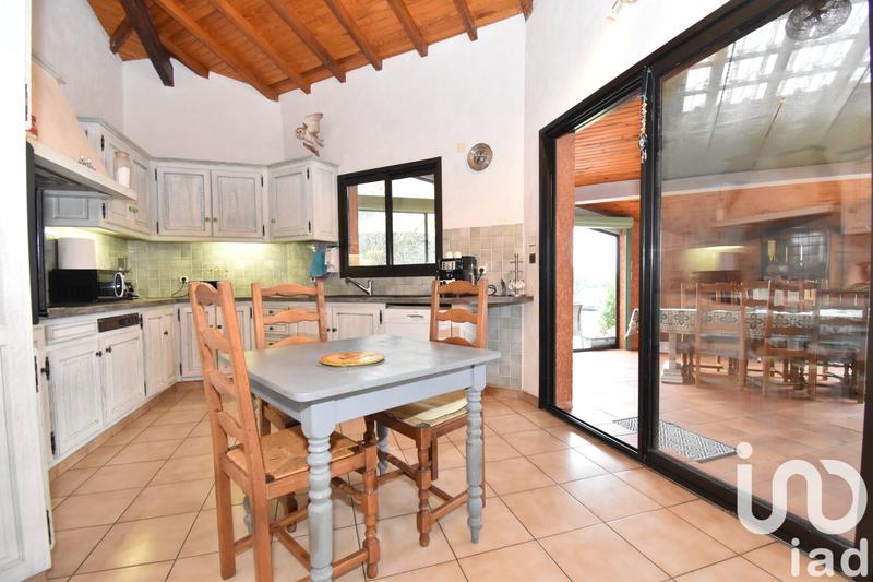 Maison - 177 m² - 7 pièces