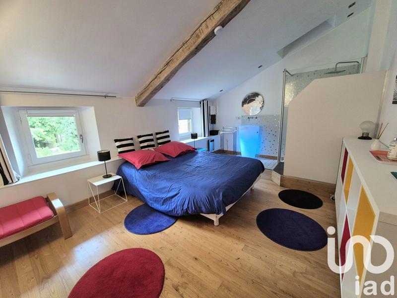 Maison - 348 m² - 8 pièces