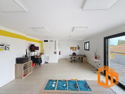 Appartement - 84 m² - 2 pièces