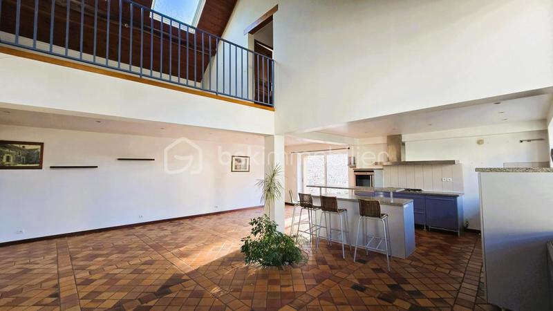 Maison - 160 m² - 7 pièces