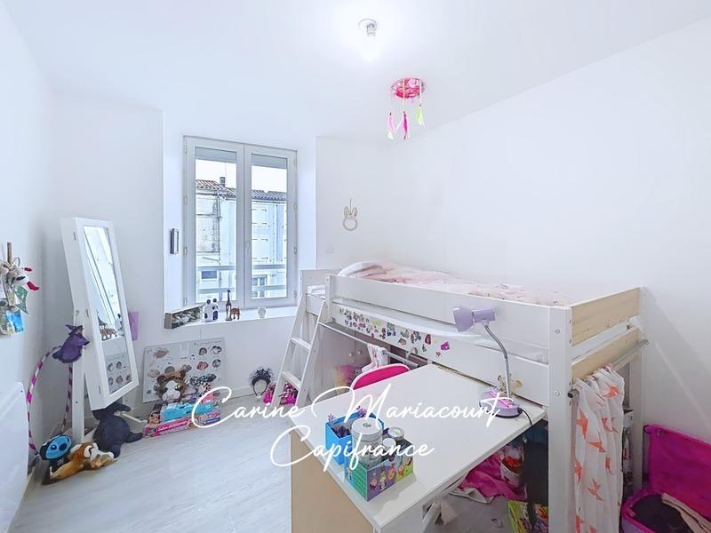 Immeuble - 221 m² - 13 pièces