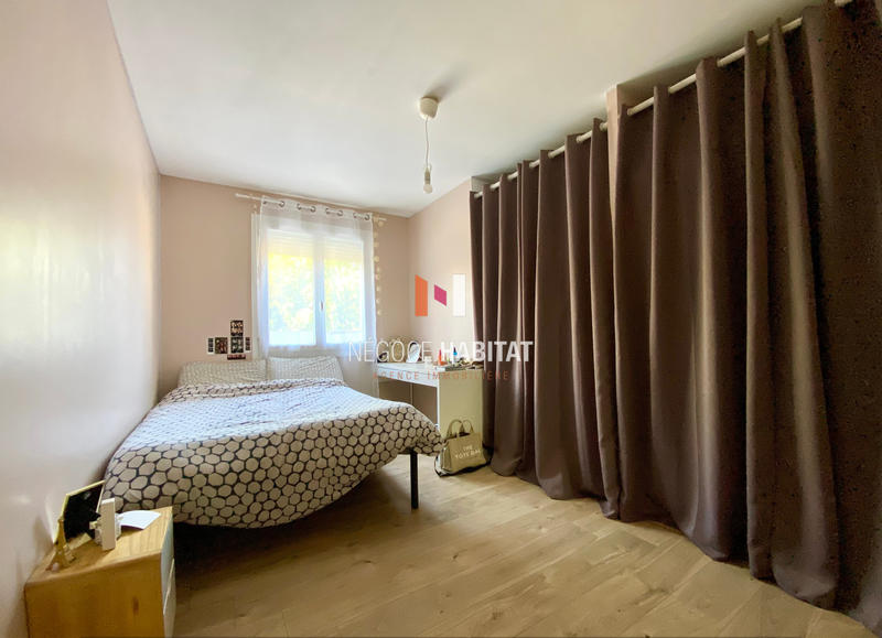 Villa - 90 m² - 4 pièces
