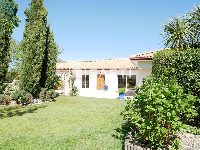 Villa - 199 m² - 7 pièces