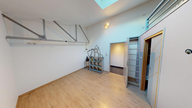 Duplex - 164 m² - 5 pièces