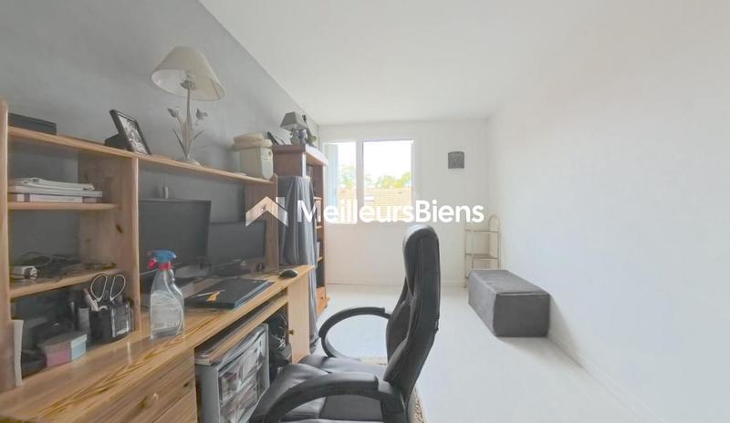 Maison - 97 m² - 5 pièces