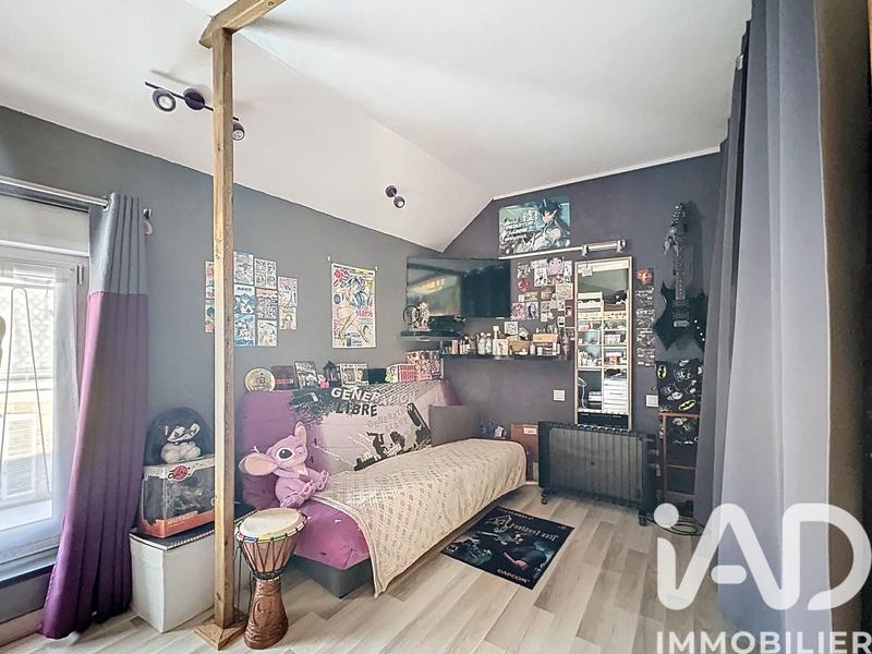 Maison - 234 m² - 10 pièces