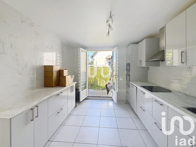 Maison - 86 m² - 5 pièces