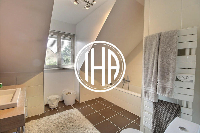 Villa - 183 m² - 7 pièces