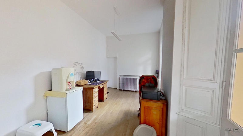 Maison ancienne - 282 m² - 7 pièces