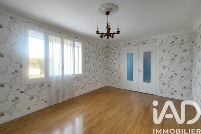 Maison - 93 m² - 5 pièces
