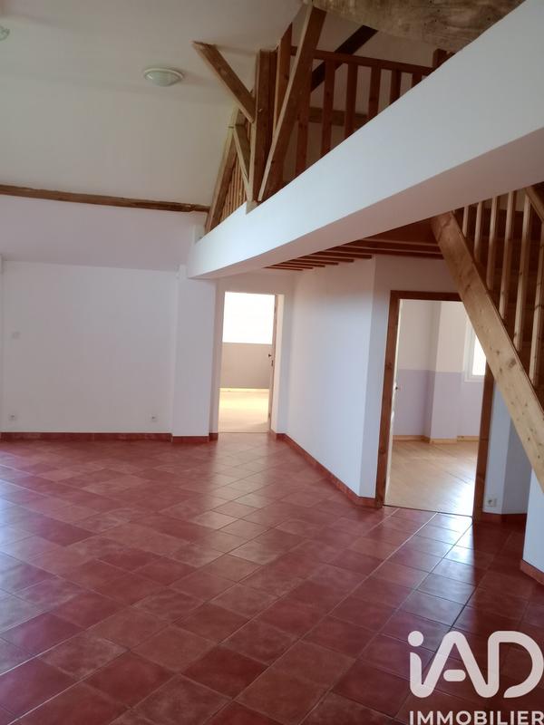 Maison - 235 m² - 10 pièces