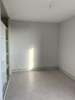 Appartement ancien - 70 m² - 3 pièces