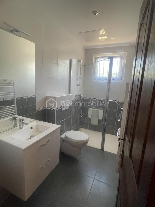 Maison traditionnelle - 120 m² - 6 pièces