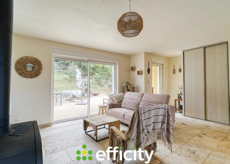 Villa - 90 m² - 5 pièces