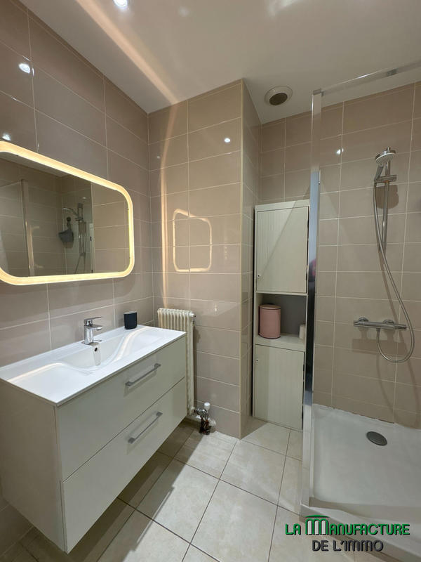 Appartement - 85 m² - 4 pièces